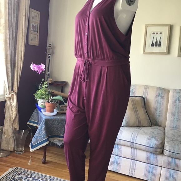 Reitmans Burgundy Jumpsuit - Picture 10 of 11